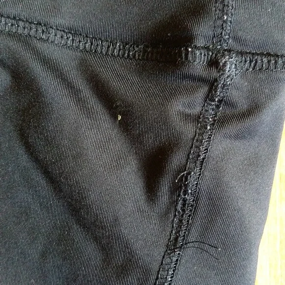 Danskin crops - Picture 3 of 5